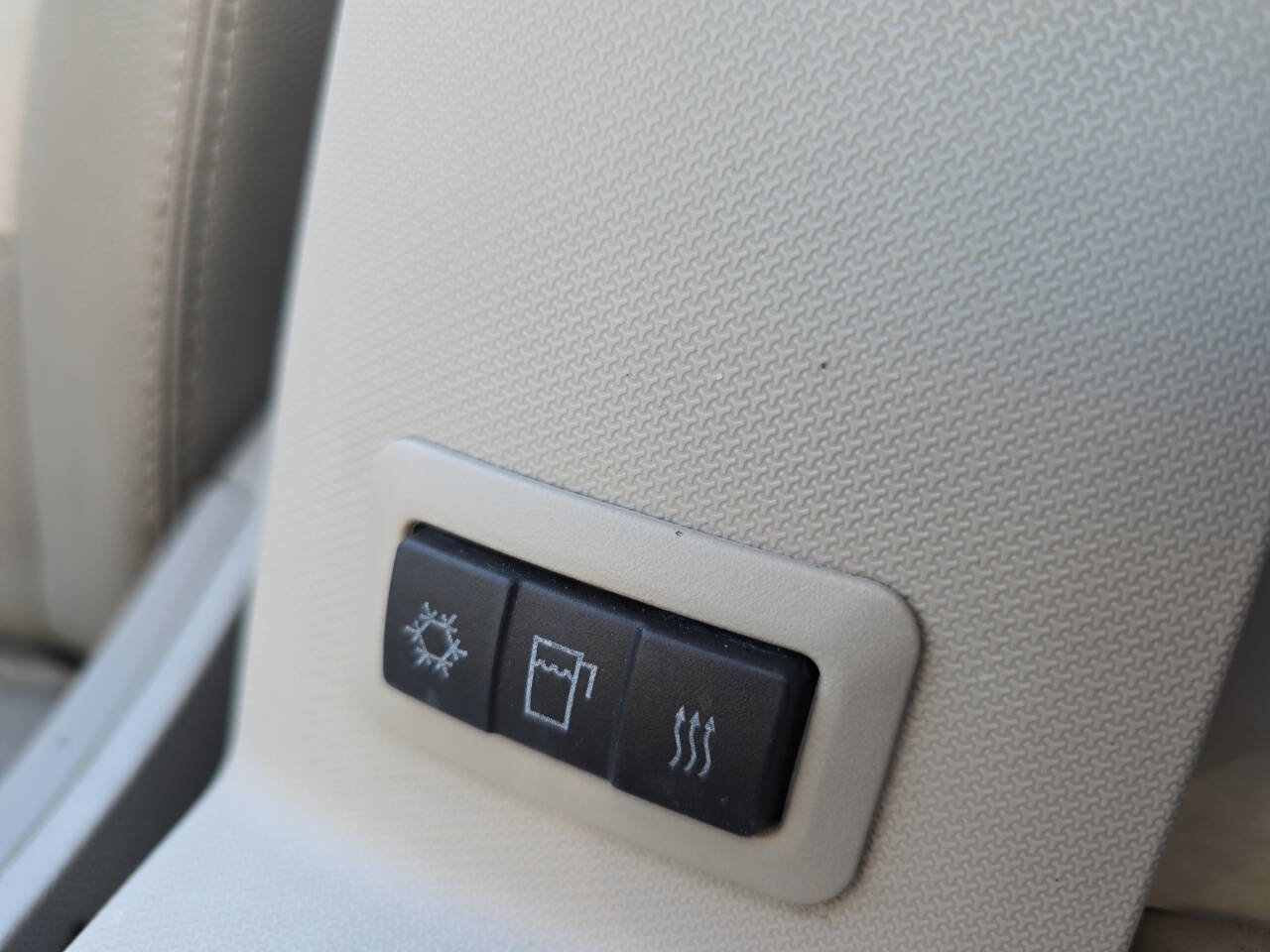 Used 2008 Chrysler Sebring Touring w/ Special Touring Group image 30