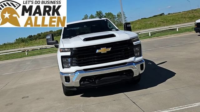 Used 2024 Chevrolet Silverado 2500 W/T w/ WT Convenience Package AWD/4WD image 3