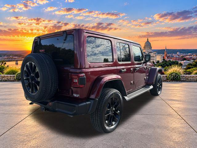Used 2021 Jeep Wrangler Unlimited Sahara w/ Cold Weather Group AWD/4WD image 4