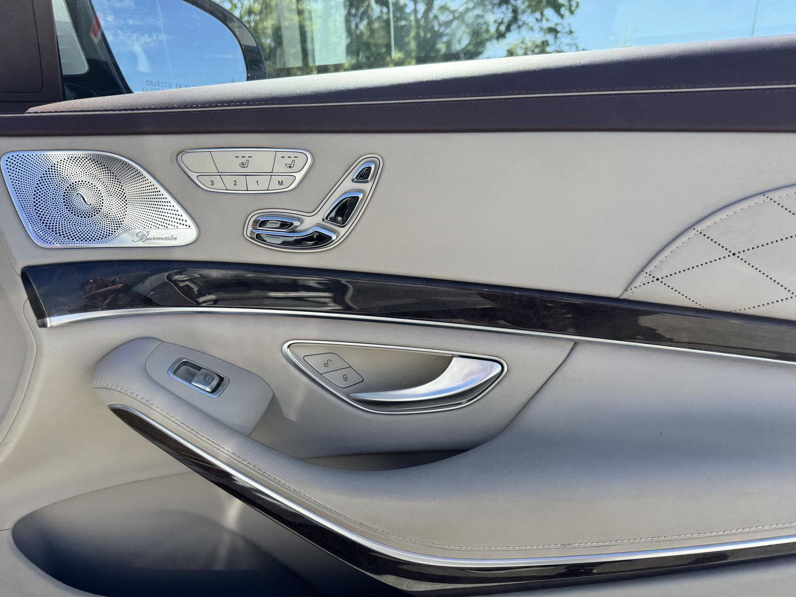 Used 2018 Mercedes-Benz S 560 Sedan image 29