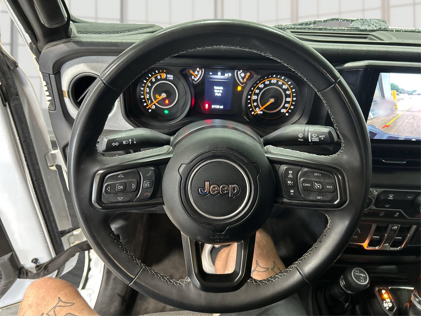Used 2025 Jeep Gladiator Sport AWD/4WD image 16