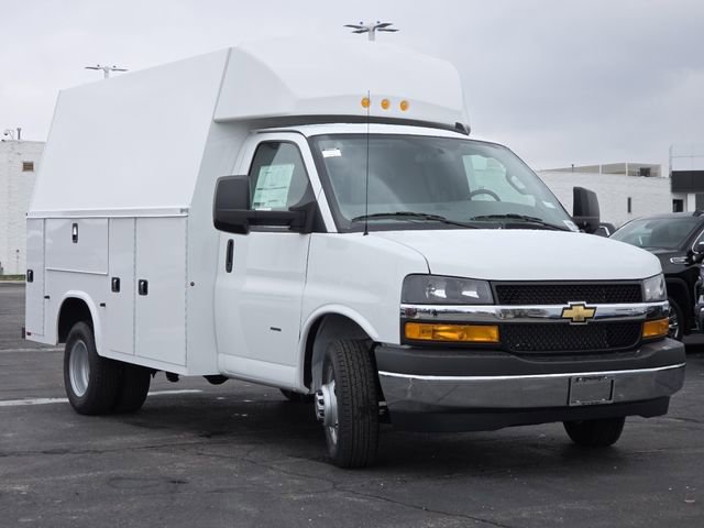 New 2025 Chevrolet Express 3500 w/ Power Convenience Package image 15