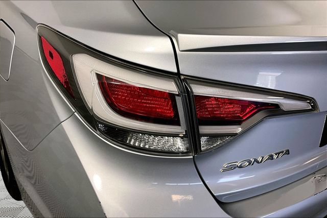 Used 2017 Hyundai Sonata SE FWD image 20