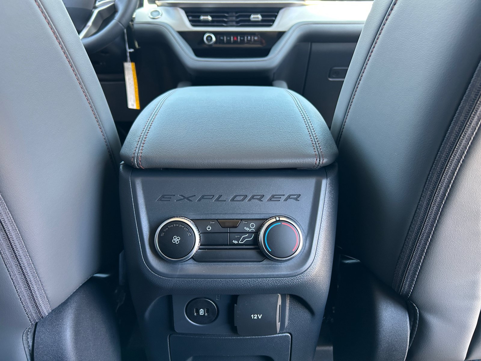 New 2026 Ford Explorer Active w/ Active Comfort Package AWD/4WD image 31