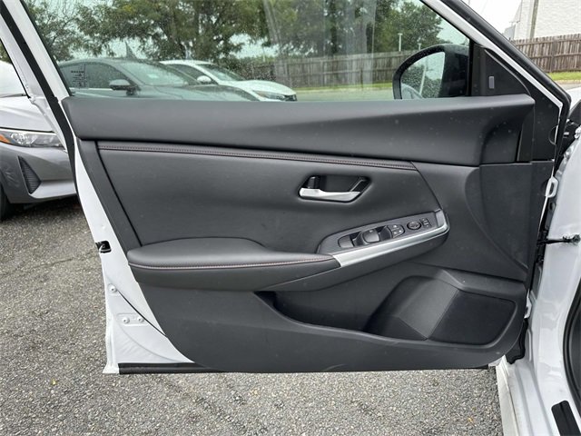 New 2025 Nissan Sentra SR w/ Trunk Package image 14