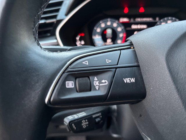 Used 2024 Audi Q3 2.0T Premium image 18