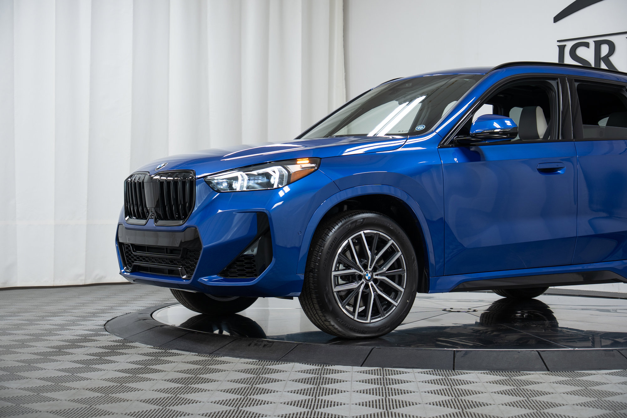 New 2026 BMW X1 xDrive28i w/ Technology Package image 25