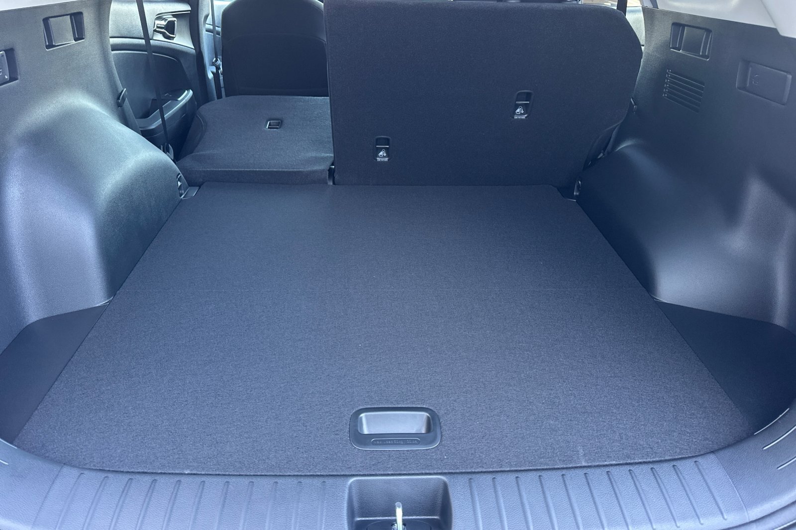 New 2027 Kia Sportage LX FWD image 15