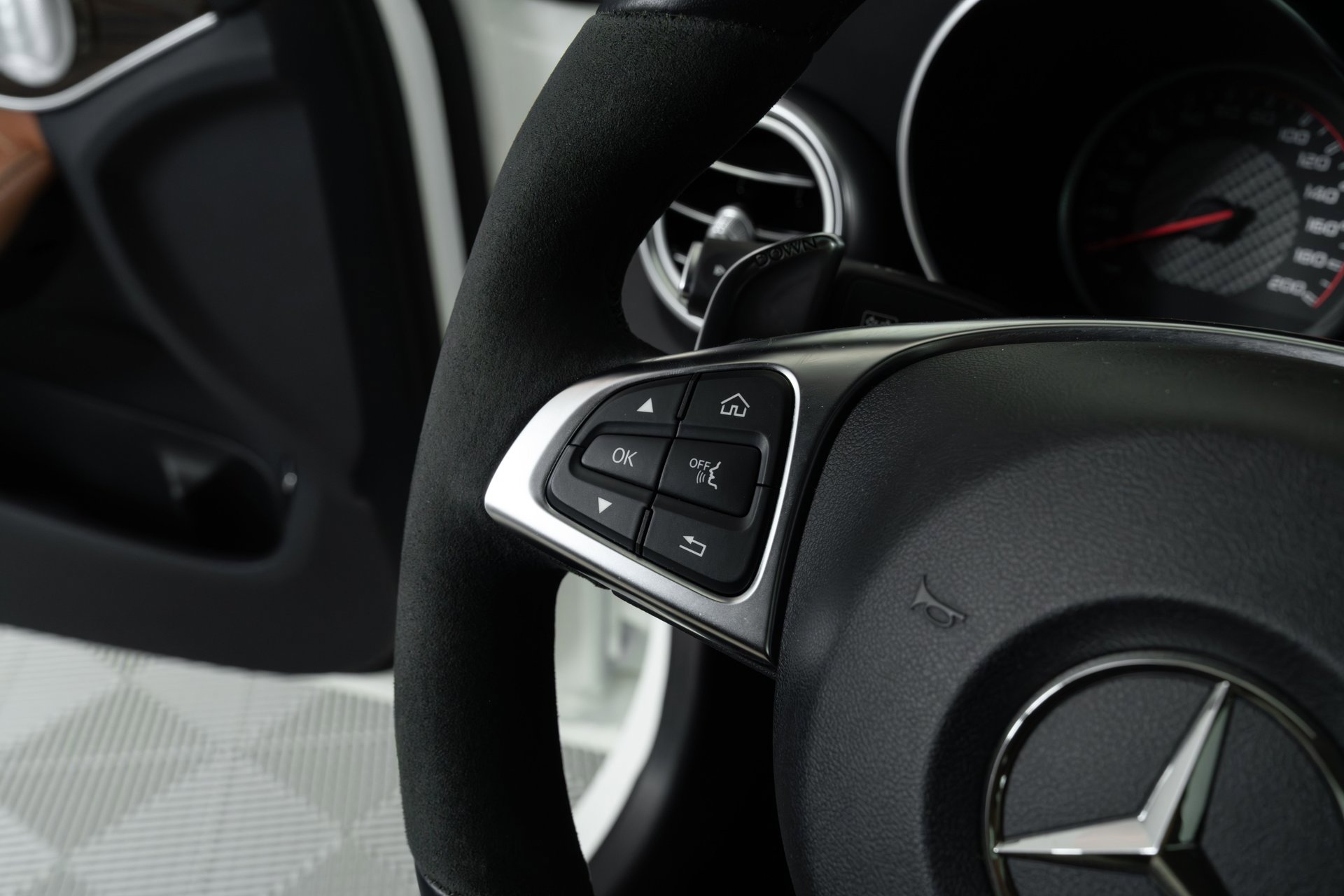 Used 2018 Mercedes-Benz C 63 AMG S w/ Driver Assistance Package image 25