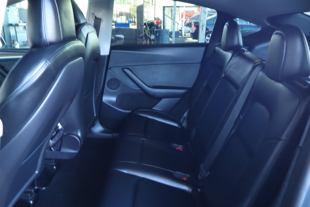 Used 2023 Tesla Model Y Performance AWD/4WD image 33