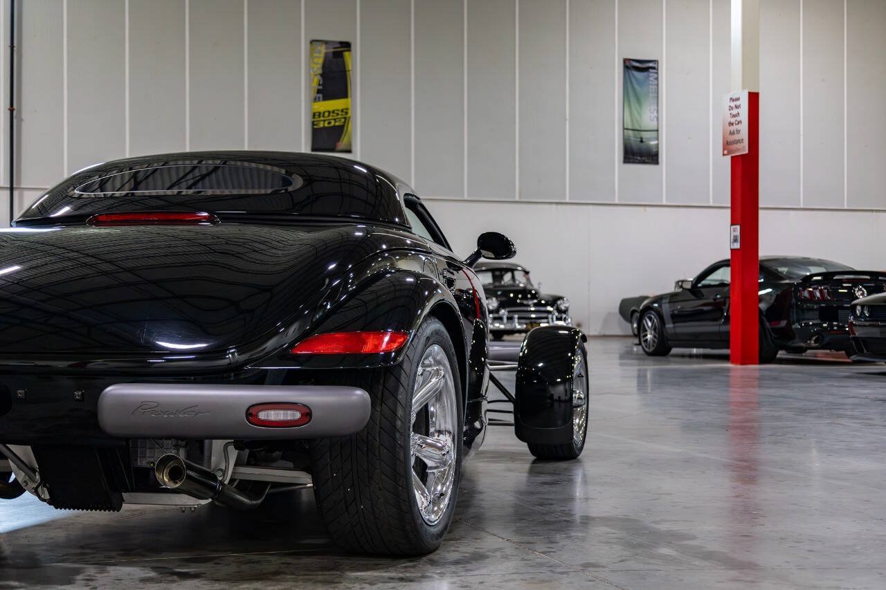 Used 1999 Plymouth Prowler RWD image 40