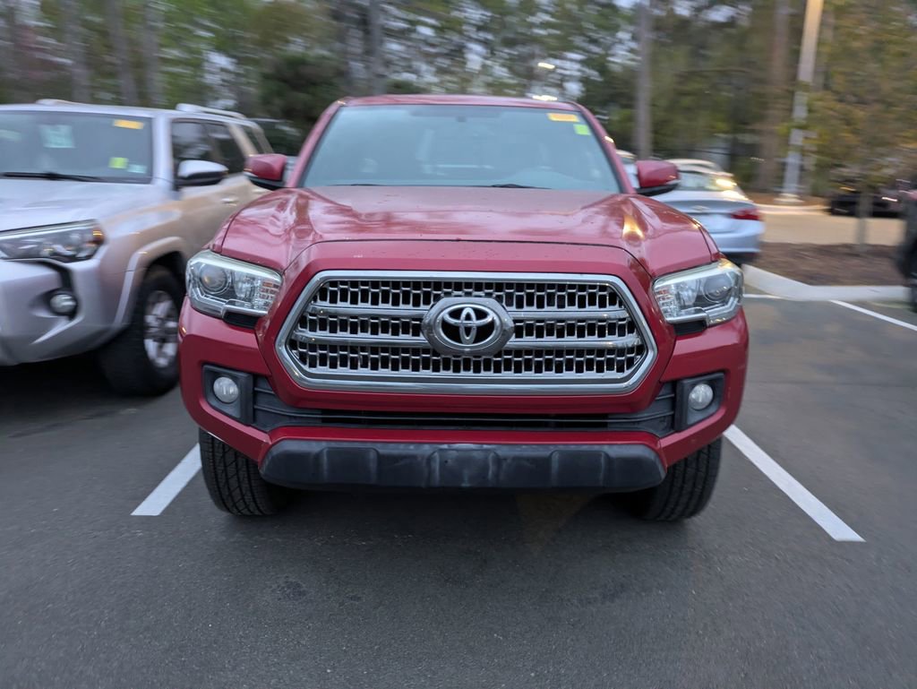 Used 2017 Toyota Tacoma TRD Off-Road w/ Tow Package image 2