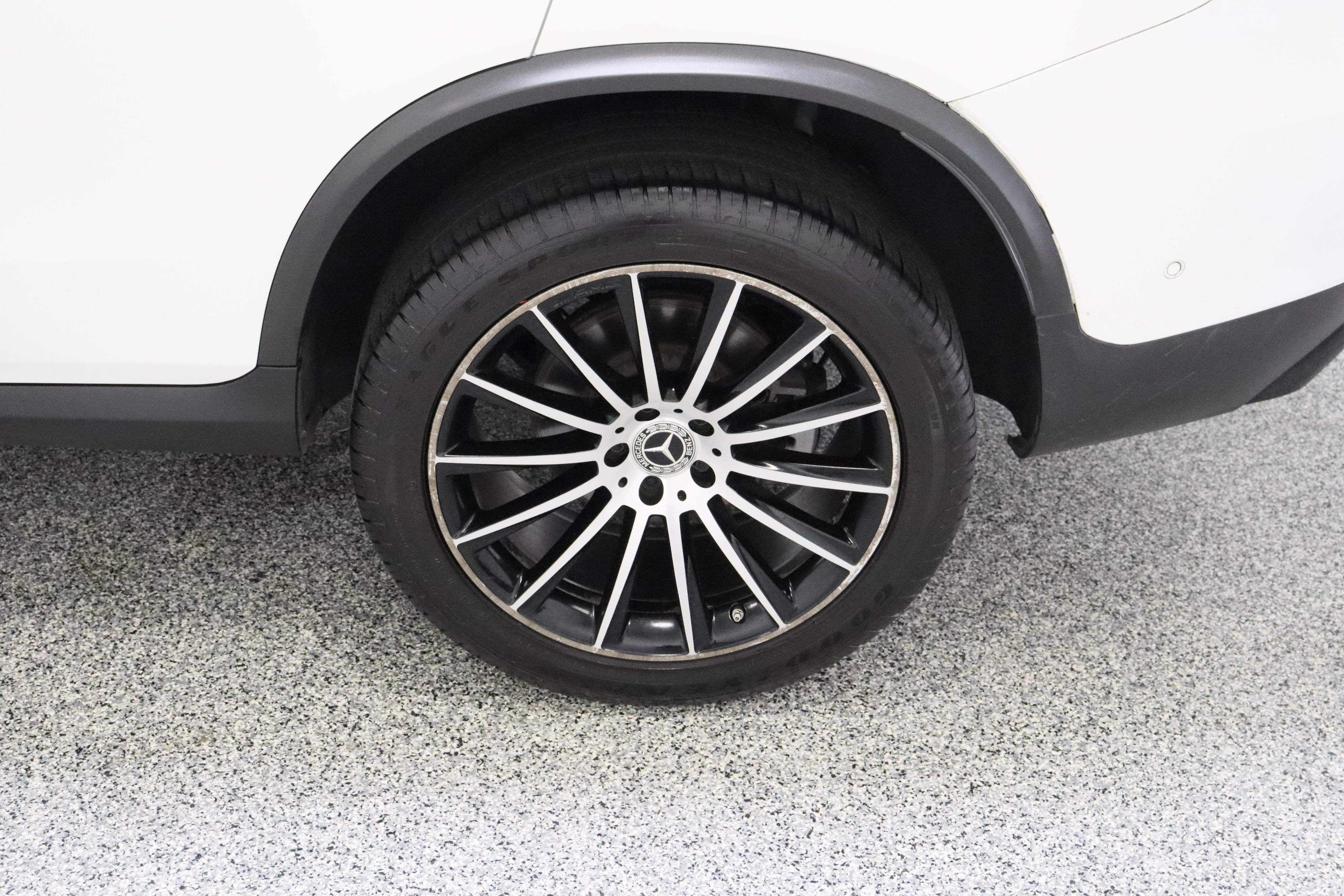 Used 2022 Mercedes-Benz GLC 300 4MATIC Coupe image 10