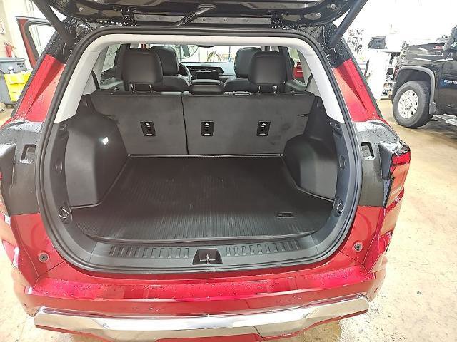 New 2026 GMC Terrain Denali w/ LPO, Black Badging Package image 23