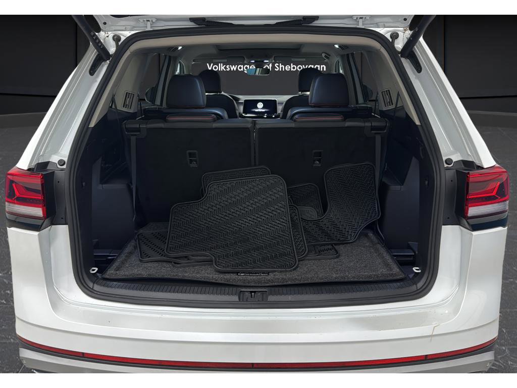 Used 2024 Volkswagen Atlas Peak Edition SEL image 27