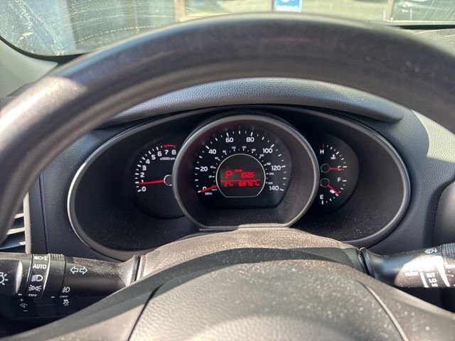 Used 2017 Kia Soul + image 17