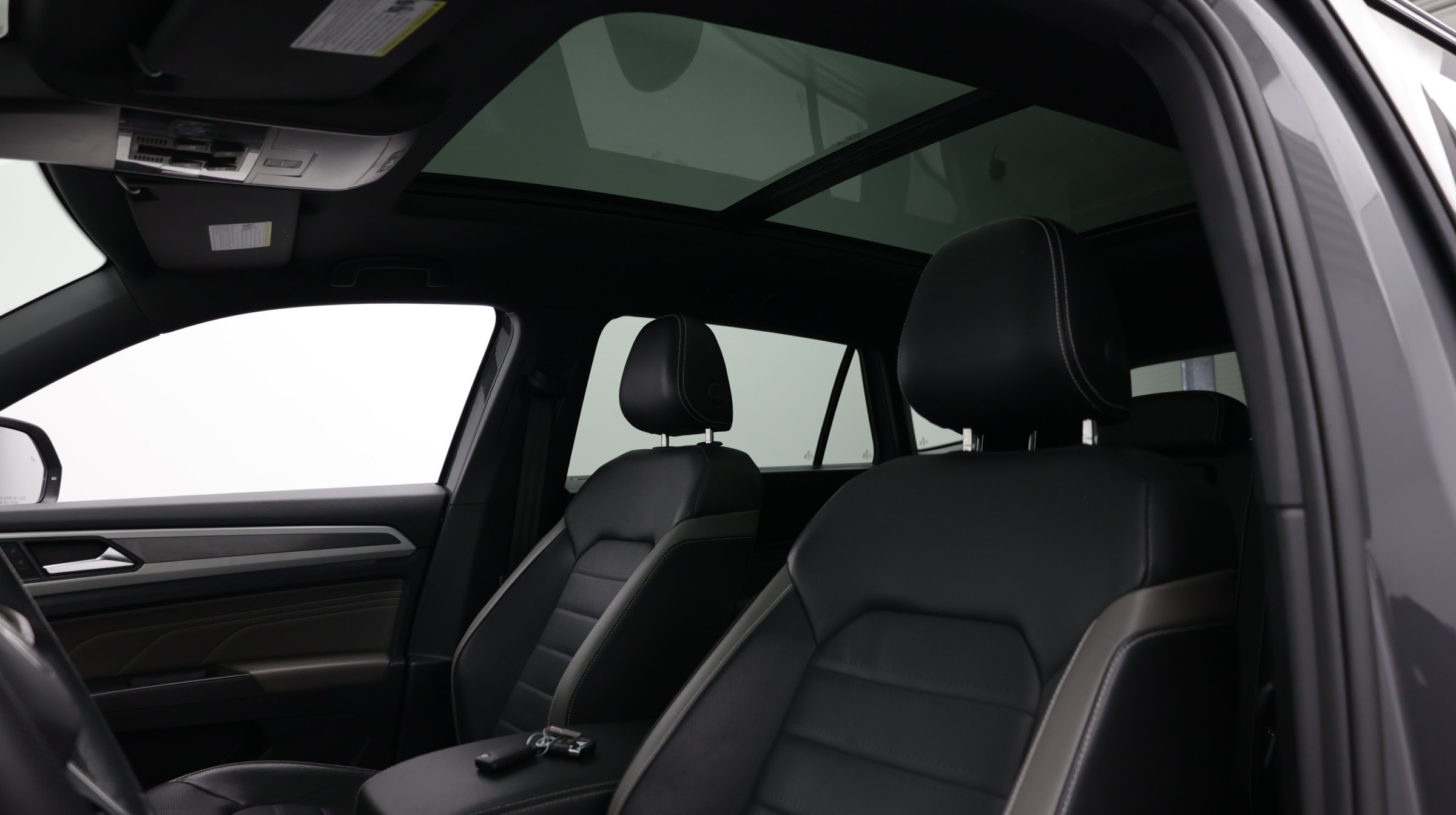 Used 2023 Volkswagen Atlas Cross Sport SEL Premium R-Line AWD/4WD image 5