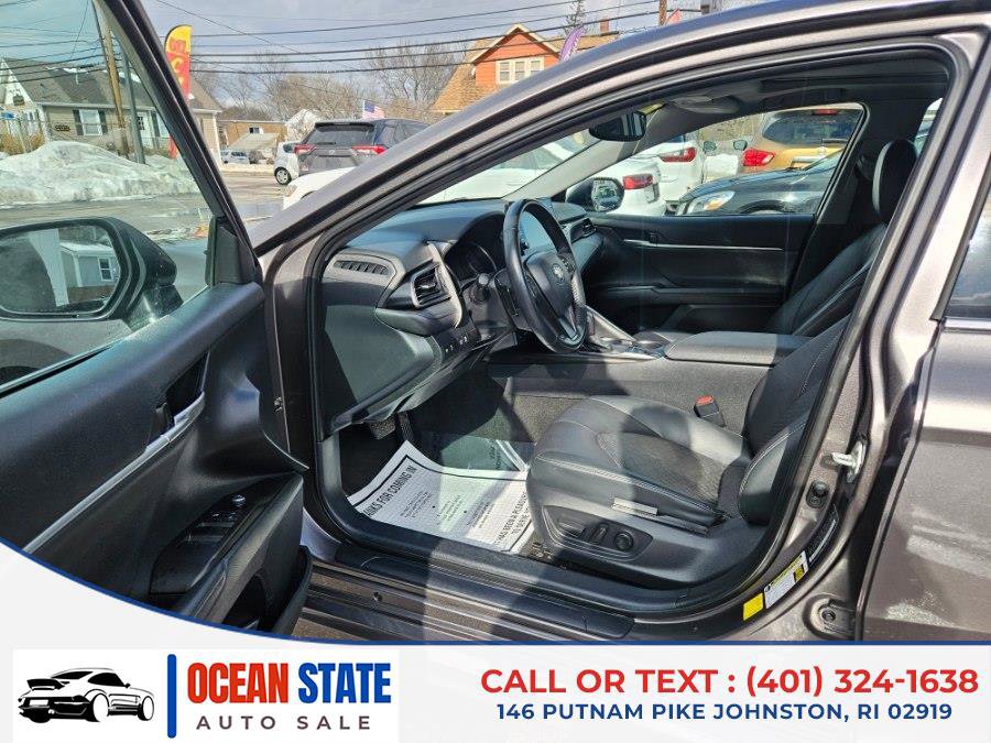 Used 2022 Toyota Camry XSE image 10