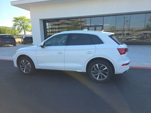 Used 2023 Audi Q5 2.0T Prestige w/ Prestige Package image 5