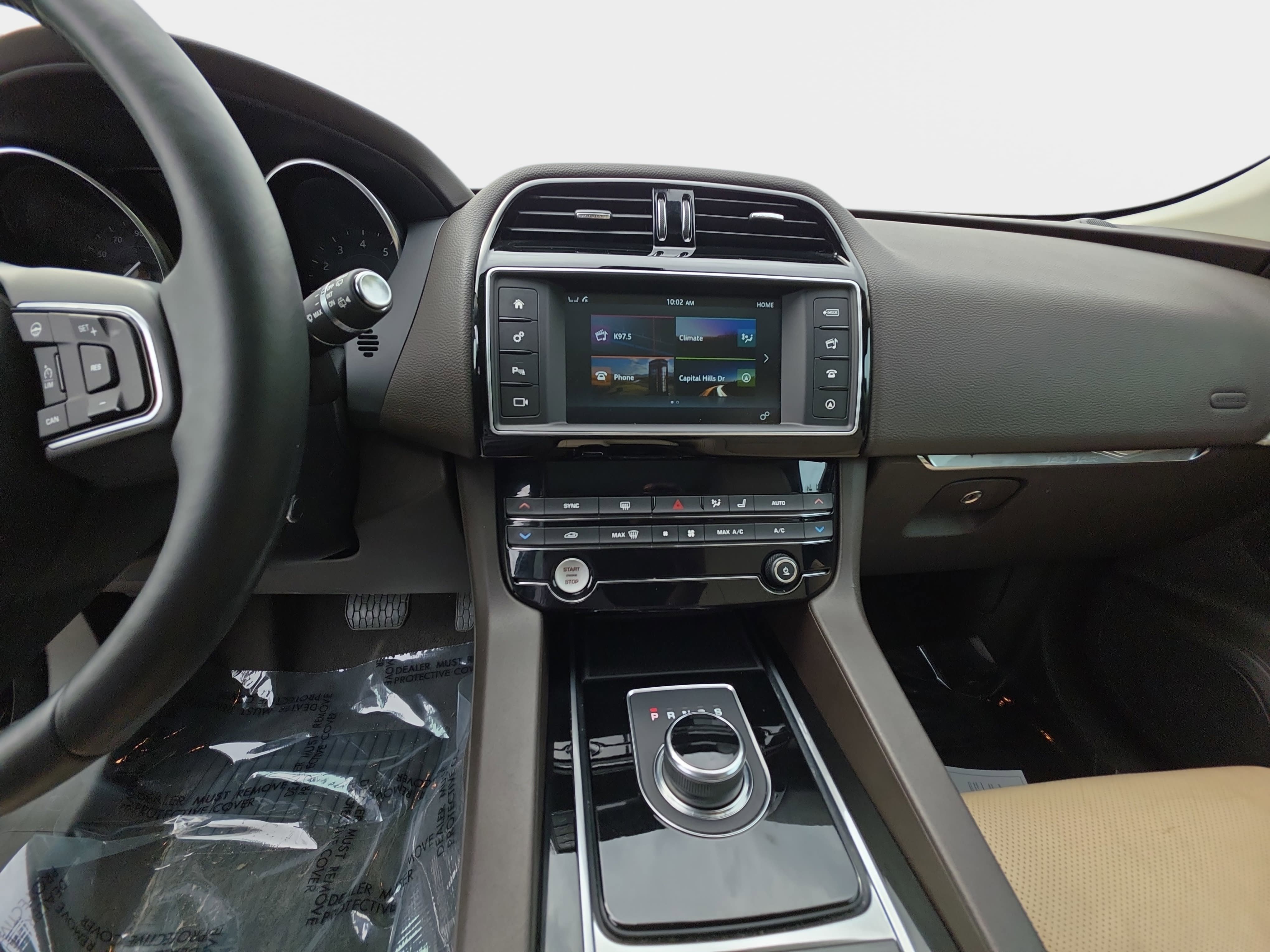 Used 2017 Jaguar F-PACE Prestige AWD/4WD image 20