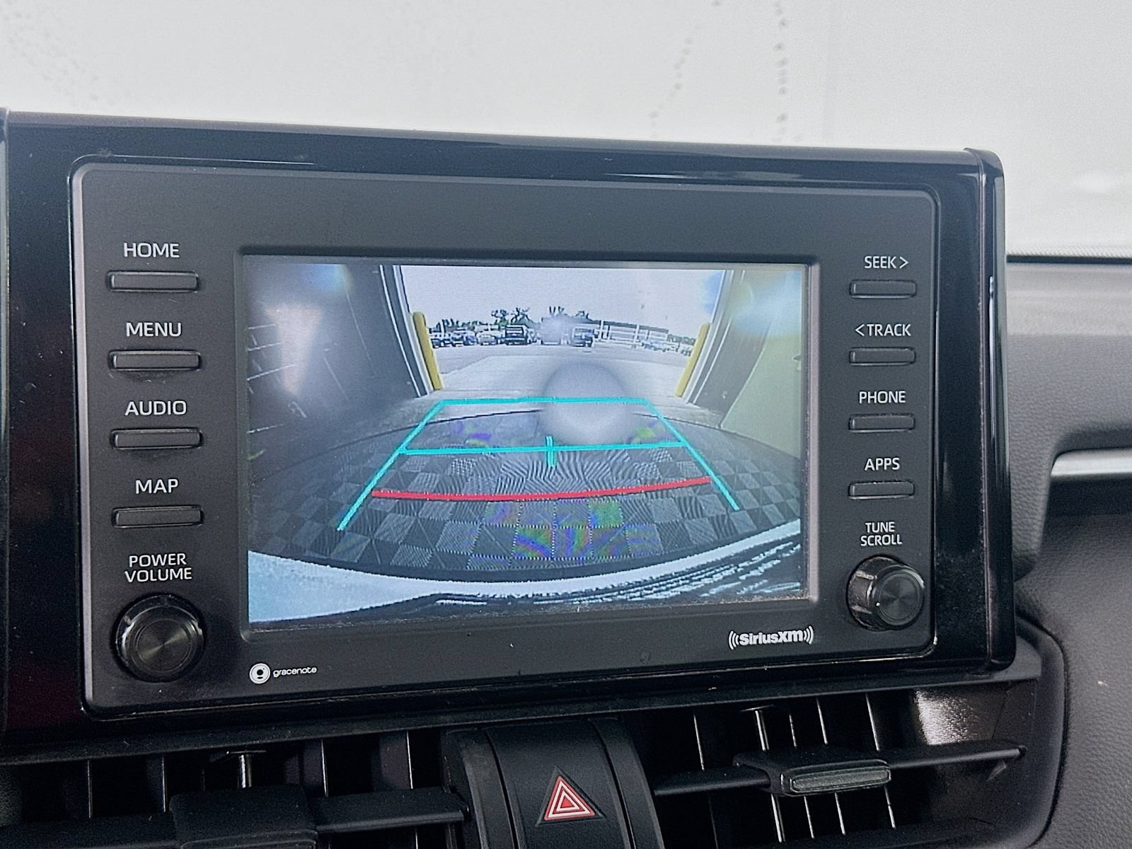 Used 2021 Toyota RAV4 LE AWD/4WD image 13