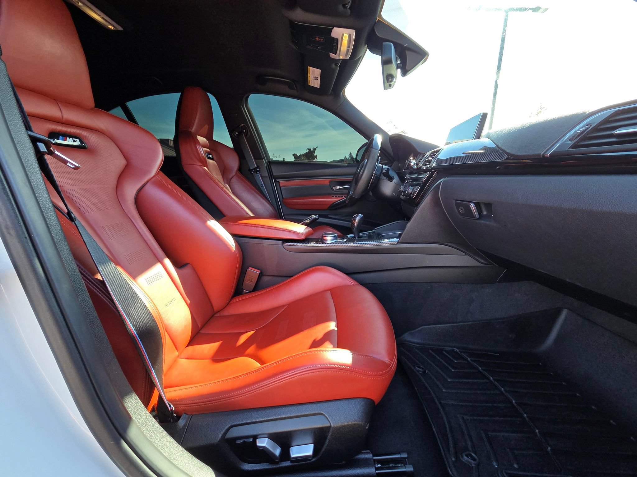 Used 2017 BMW M3 RWD image 29