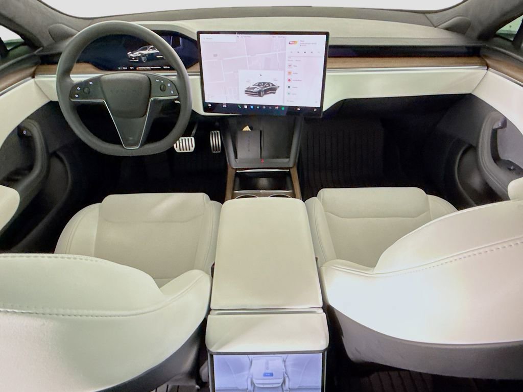 Used 2023 Tesla Model S Standard Range image 13