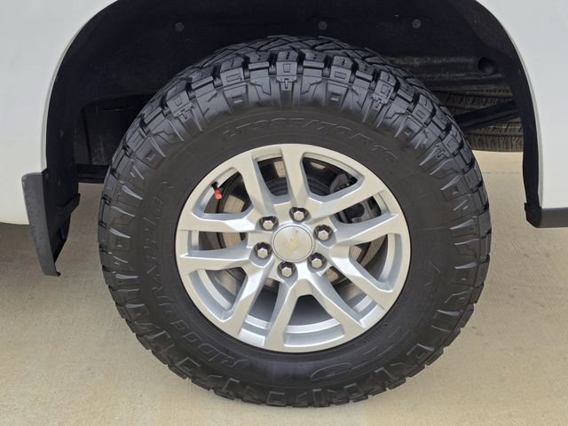 Used 2020 Chevrolet Silverado 1500 LTZ w/ LTZ Convenience Package AWD/4WD image 33