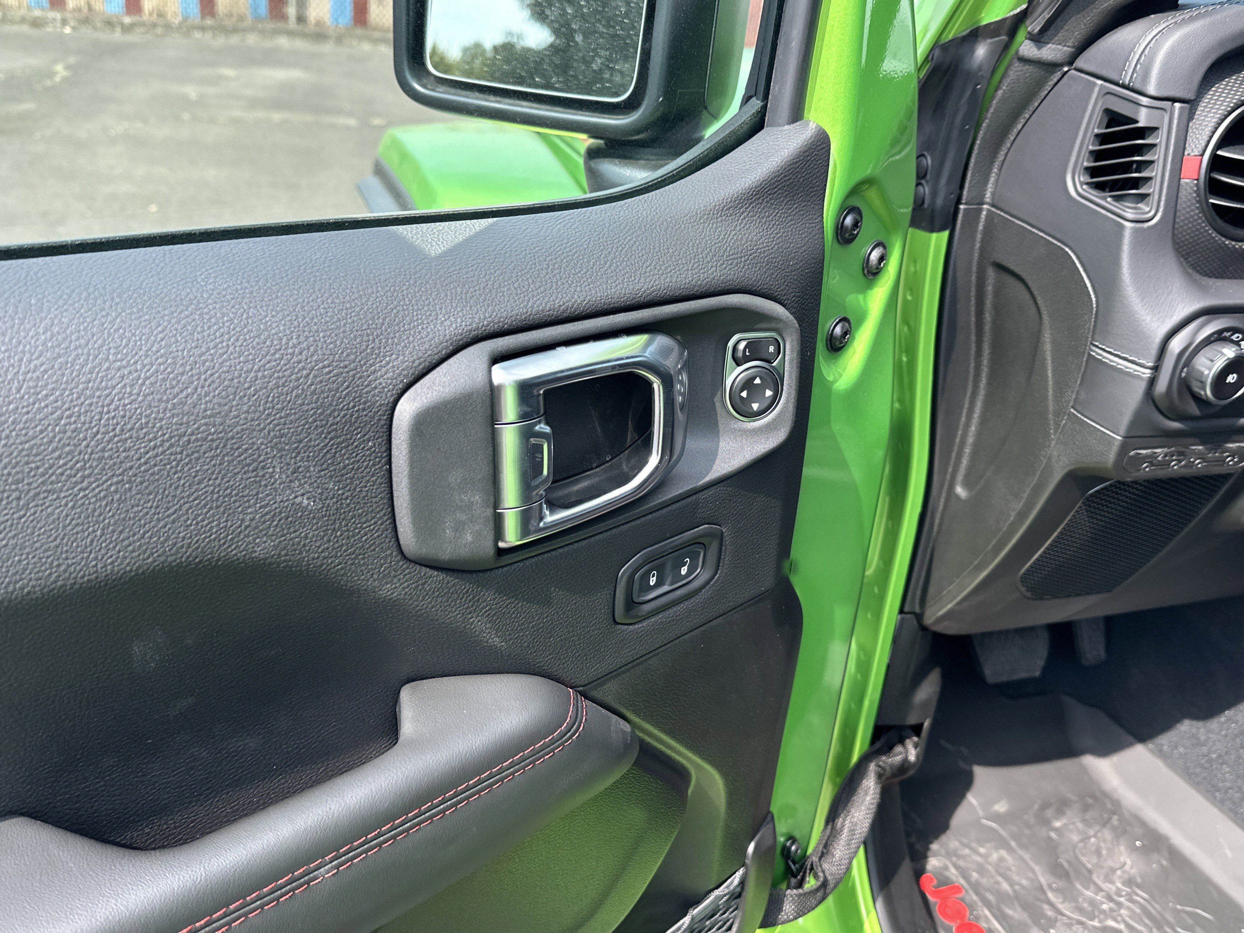 New 2025 Jeep Wrangler Unlimited Rubicon image 14