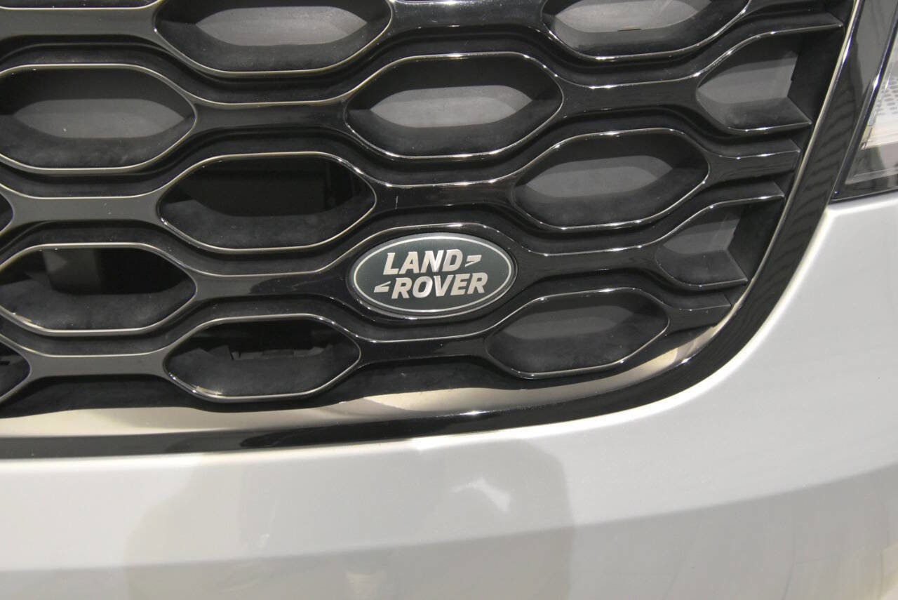 Used 2022 Land Rover Discovery HSE R-Dynamic image 8