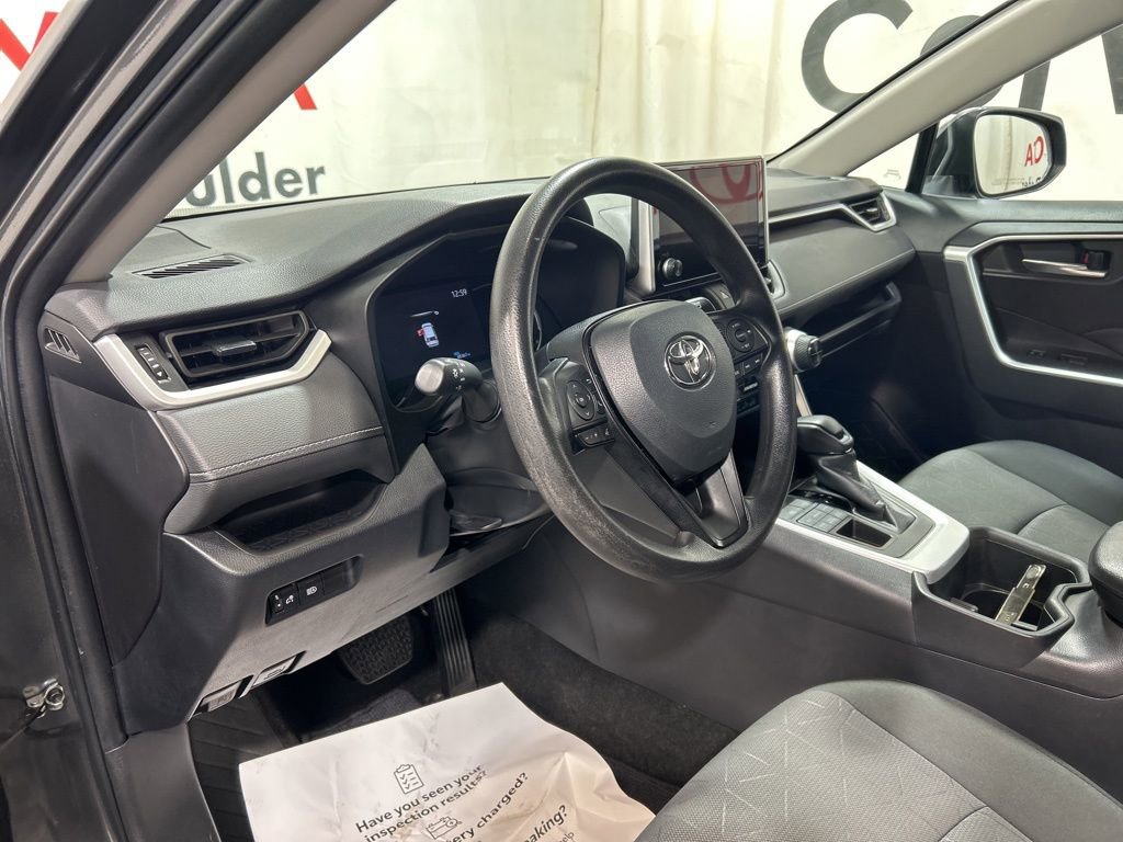 Used 2023 Toyota RAV4 XLE AWD/4WD image 22
