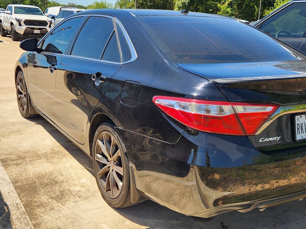 Used 2015 Toyota Camry XSE w/ Moonroof Package FWD image 6