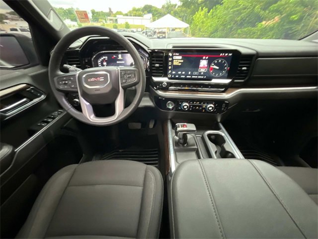 Used 2024 GMC Sierra 1500 Elevation image 13