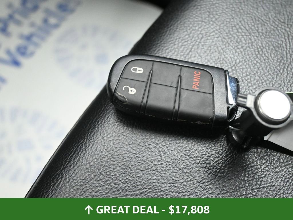 Used 2023 Jeep Compass Latitude image 31