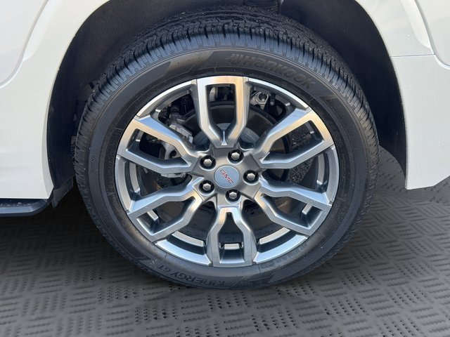 Certified 2024 GMC Terrain Denali w/ Denali Premium Package image 28