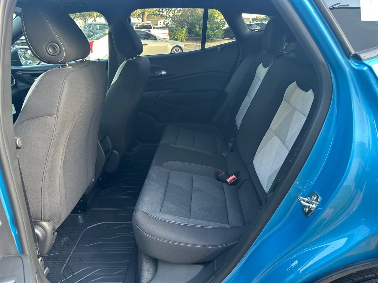 New 2026 Chevrolet Trax RS w/ Sunroof Package FWD image 20
