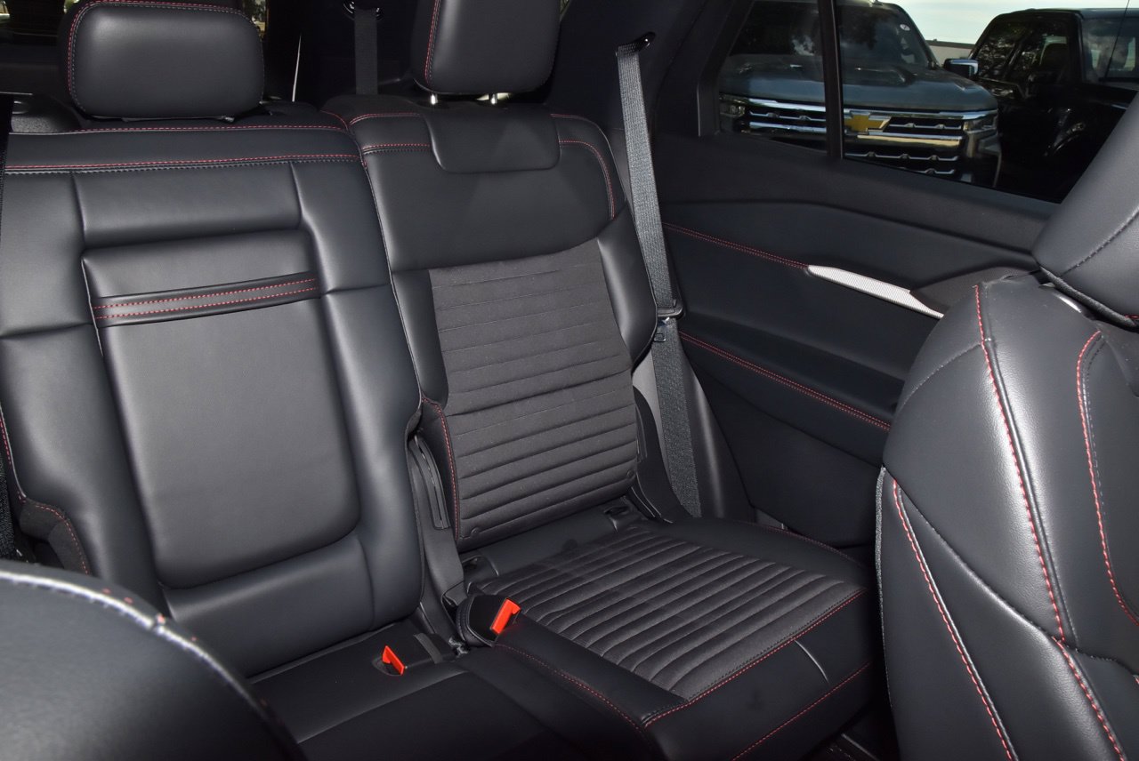 Certified 2025 Ford Explorer ST-Line RWD image 22