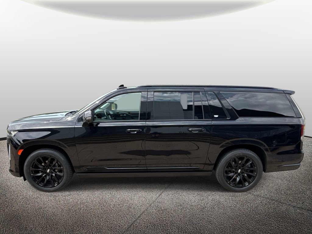 Used 2021 Cadillac Escalade ESV Sport Platinum w/ LPO, ONYX Package AWD/4WD image 3