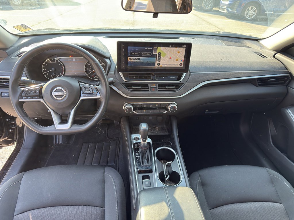 Used 2024 Nissan Altima 2.5 SV w/ SV Premium Package image 11
