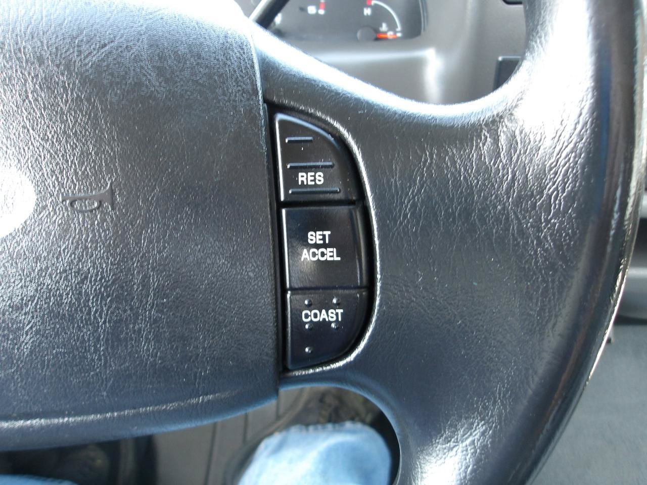 Used 2004 Ford F250 XLT AWD/4WD image 16