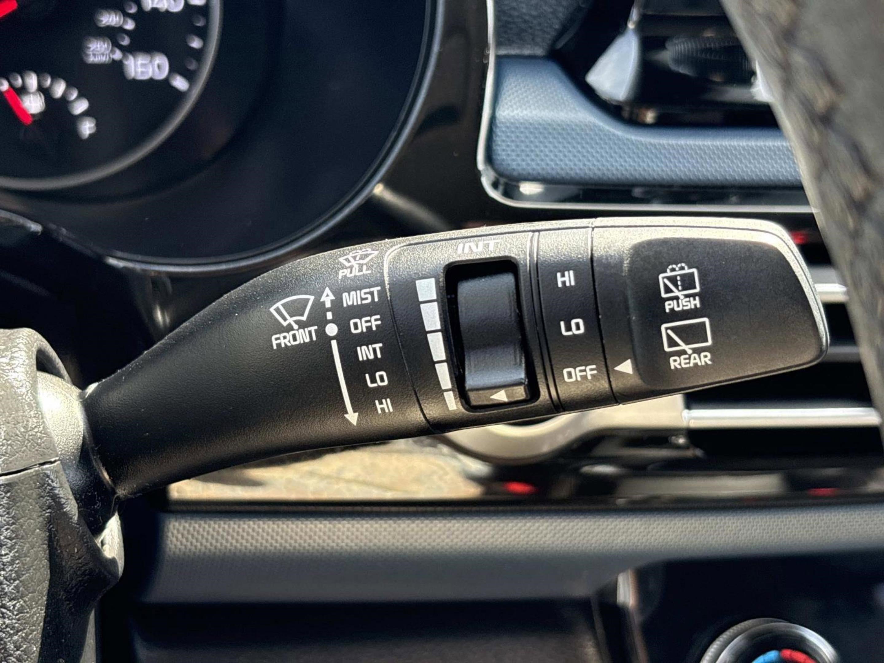 Used 2023 Kia Seltos S image 29