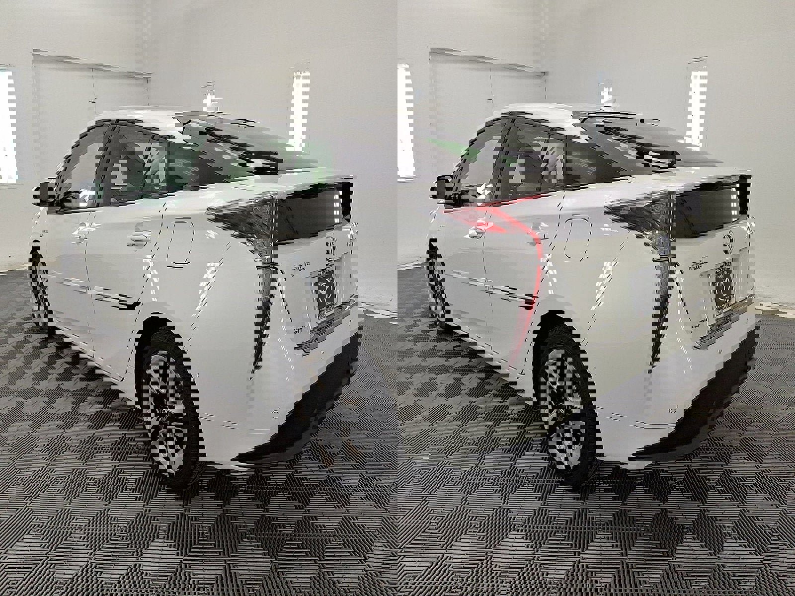 Used 2017 Toyota Prius Four Touring image 22