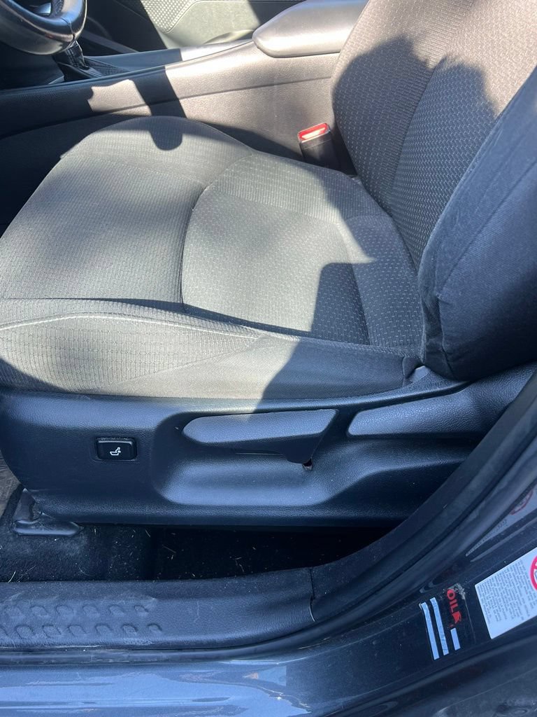 Used 2018 Toyota C-HR XLE FWD image 33