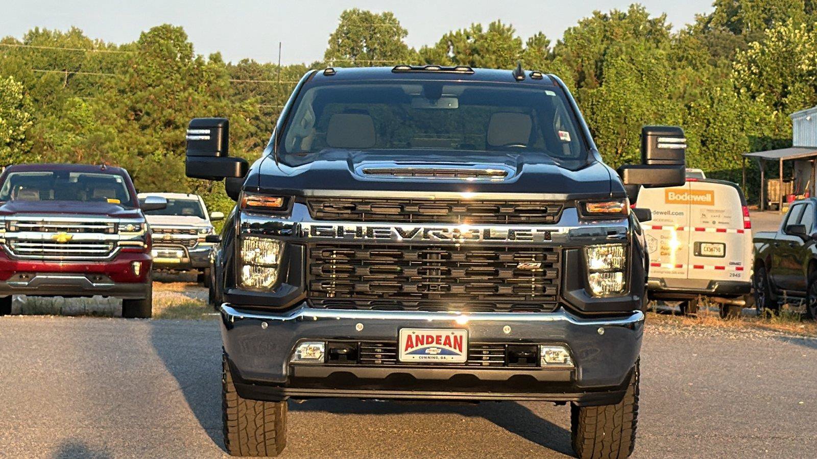 Used 2020 Chevrolet Silverado 2500 LT w/ All Star Edition AWD/4WD image 2