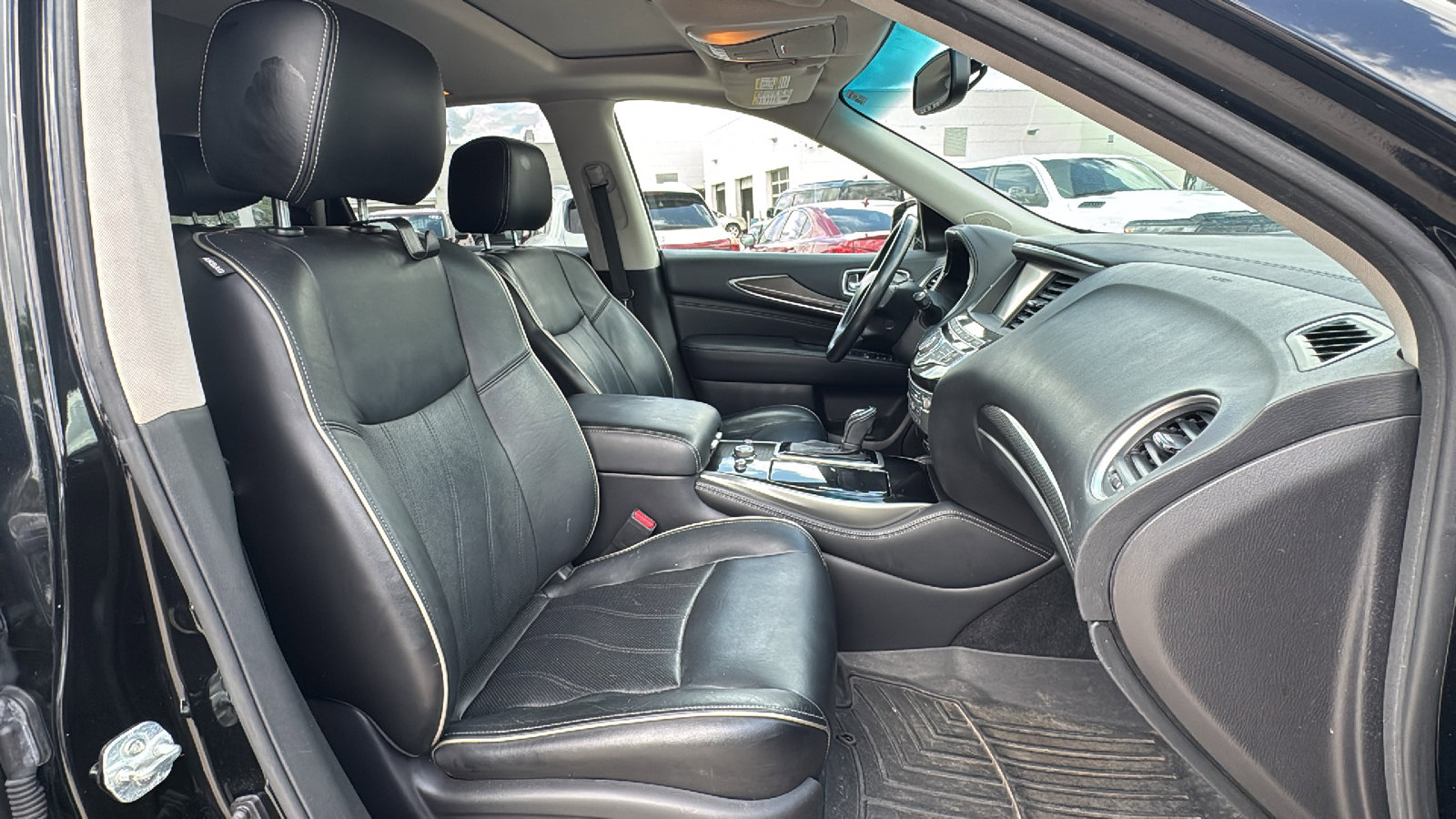 Used 2016 INFINITI QX60 AWD w/ Premium Plus Package image 33