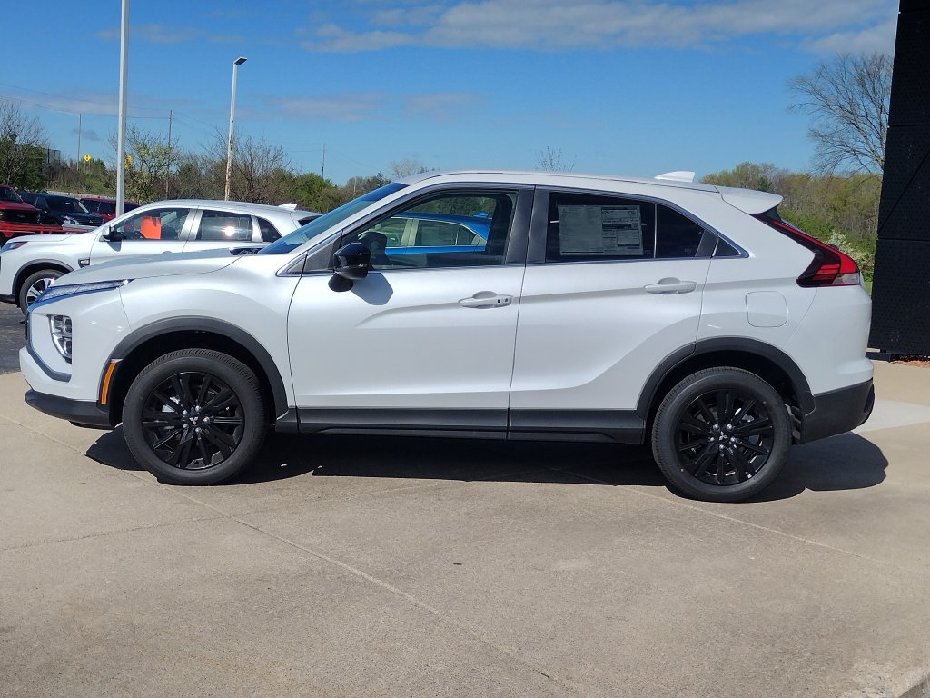 New 2026 Mitsubishi Eclipse Cross LE AWD/4WD image 16