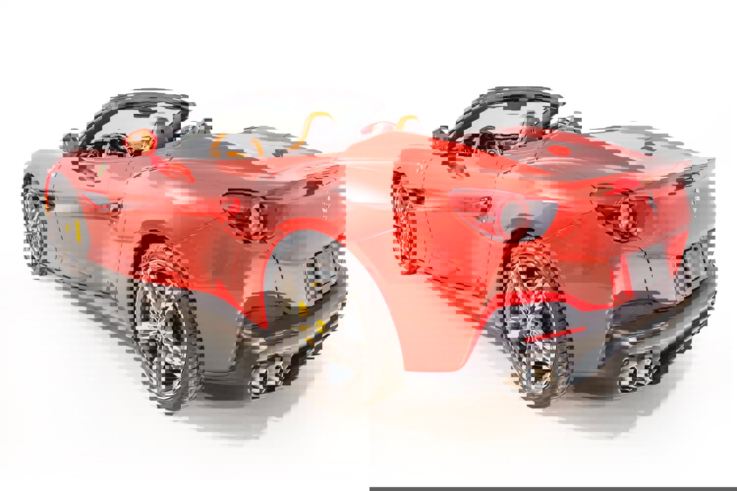 Used 2020 Ferrari Portofino image 14