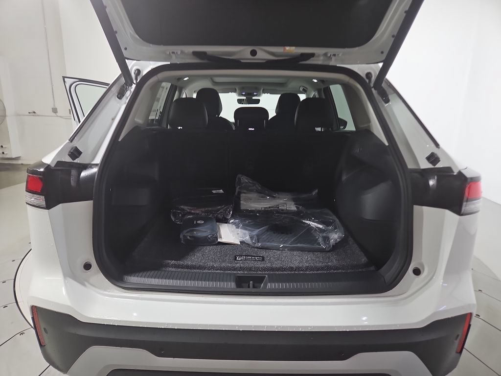 New 2026 Volkswagen Tiguan SE AWD/4WD image 21
