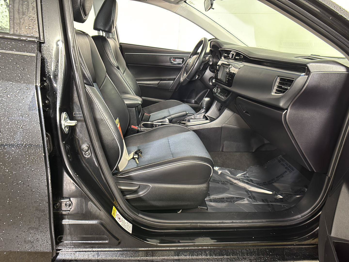 Used 2015 Toyota Corolla S FWD image 19