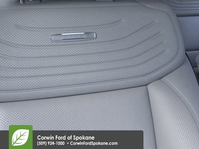 New 2026 Ford Expedition Max Platinum image 16